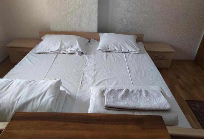 پانسیون Apartments And Rooms Vicko