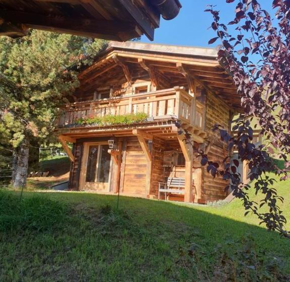 بنسيون Barmadza Mazots De Charme