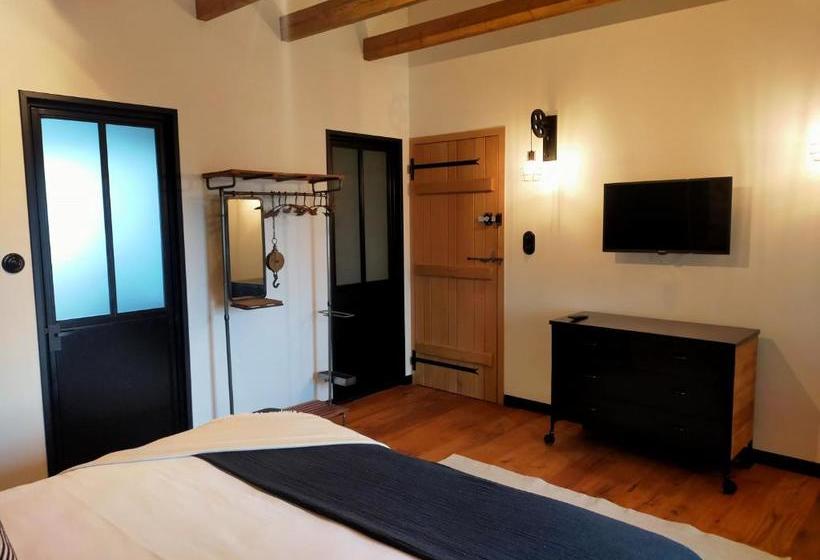 פנסיון La Belle Epoque