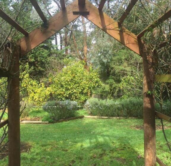 Sherwood Park Bed And Breakfast