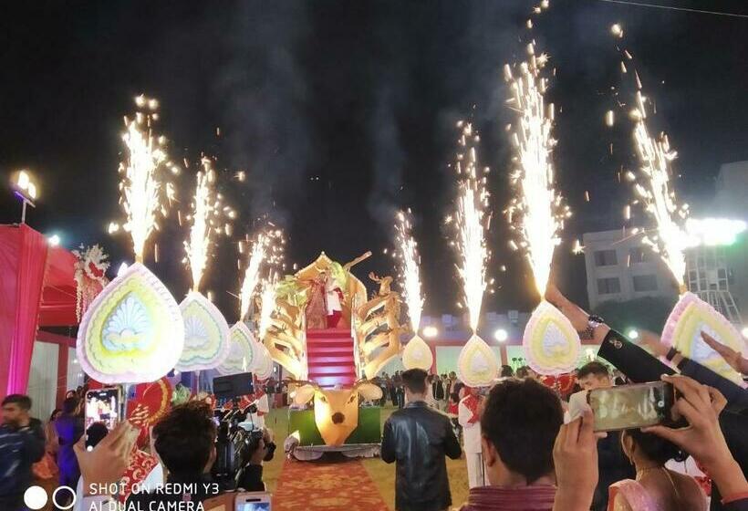 The Aanandam Hotel Resort