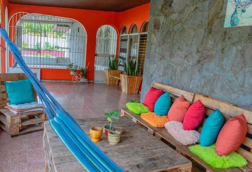 فندق صغير Hostal Familiar Argeñal