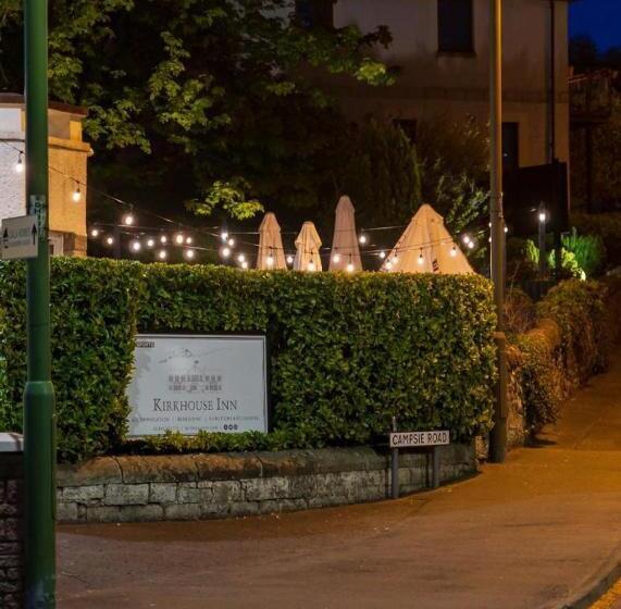 הוסטל Kirkhouse Inn