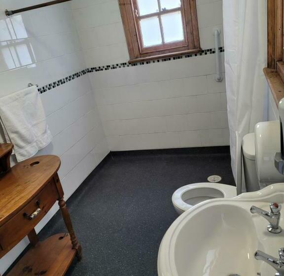 Общежитие Les Fleurs Accommodation