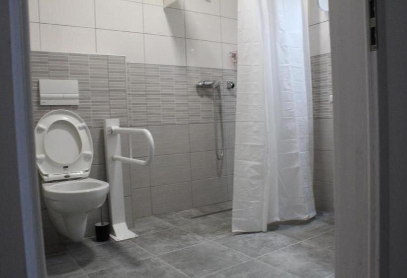 مبيت وإفطار Czermann Holiday Inn