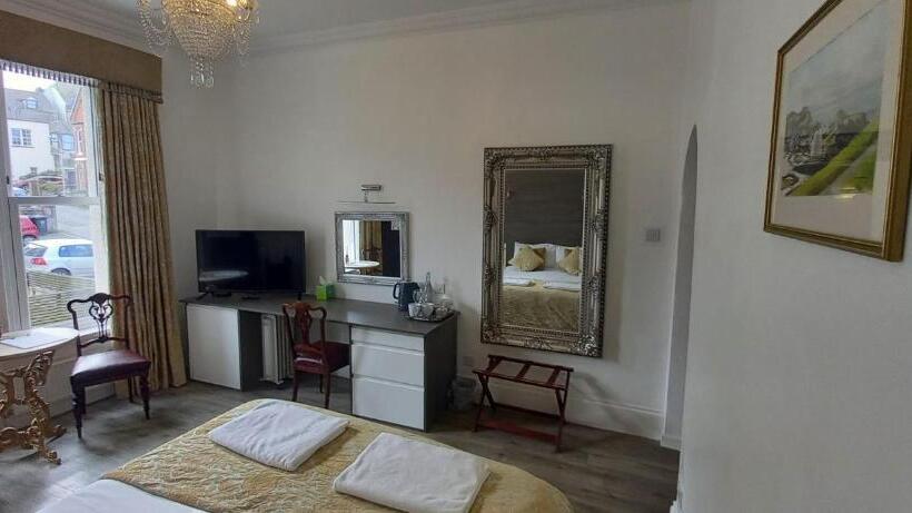 צימר Grosvenor House   Onsite Free Parking