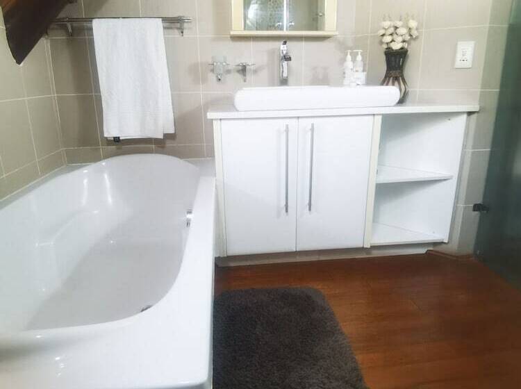 住宿加早餐  Libra Lodge