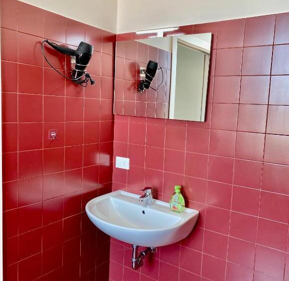 Bribano Hostel & Bike Sharing Workers And Tourists Hospitality