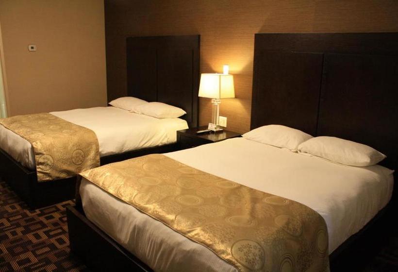 فندق Chinook Inn