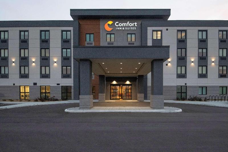 فندق Comfort Inn & Suites