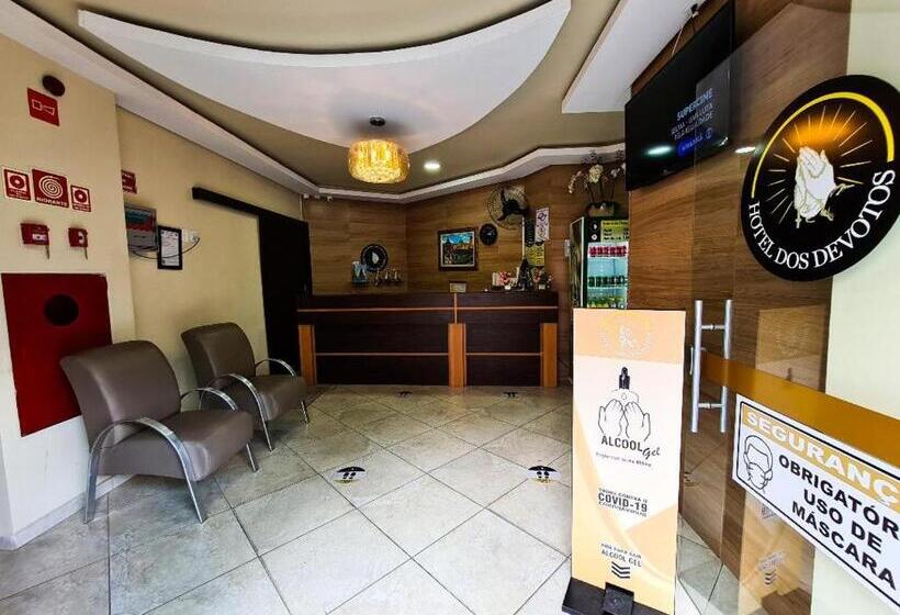 Отель Dos Devotos