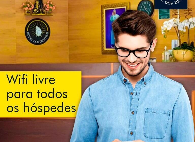 Отель Dos Devotos