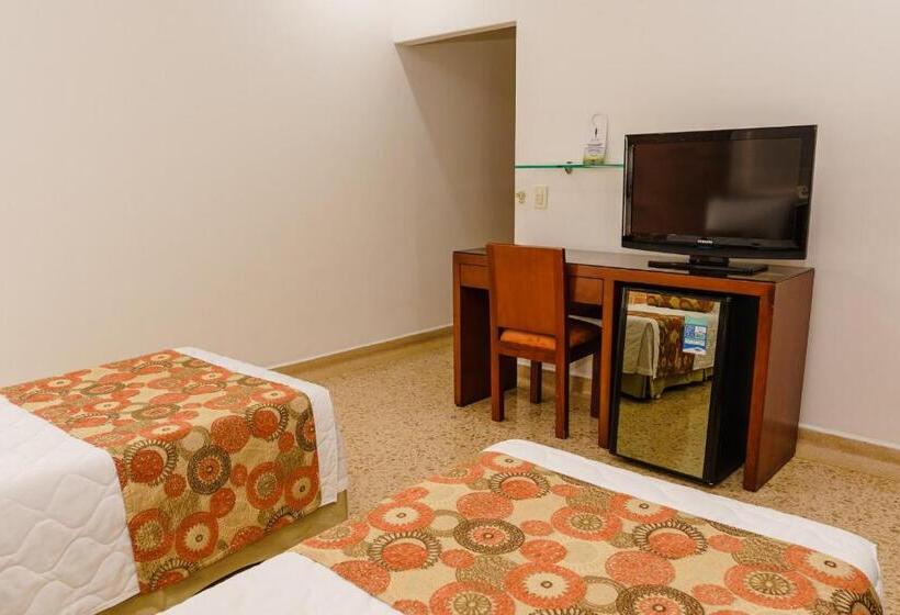 酒店 Oscar Tradición