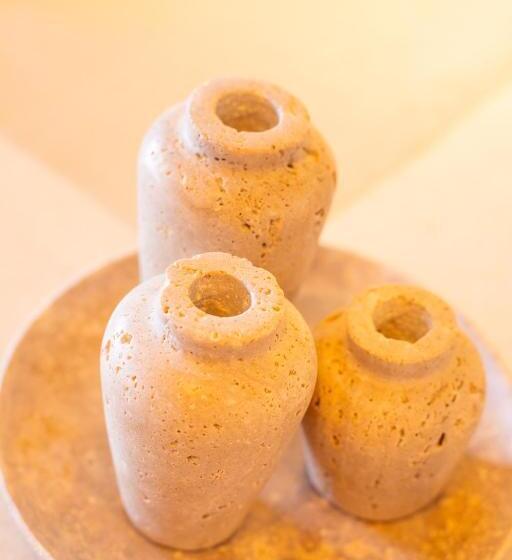 Отель Hôtel La Ménado