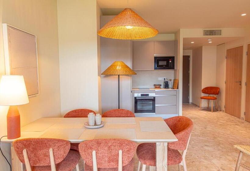 Отель Hôtel La Ménado