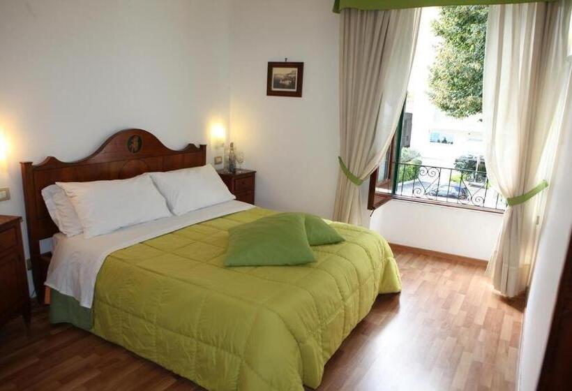 호텔 La Magnolia Sorrento City Centre