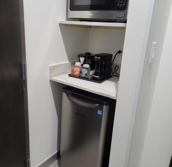 Отель La Quinta Inn & Suites By Wyndham Terrell