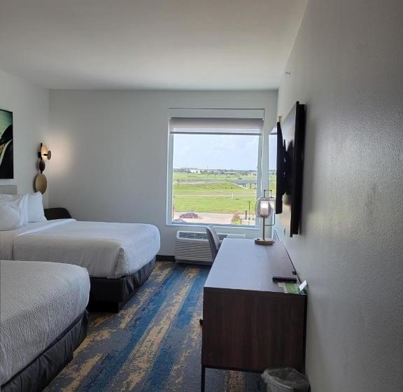 Отель La Quinta Inn & Suites By Wyndham Terrell