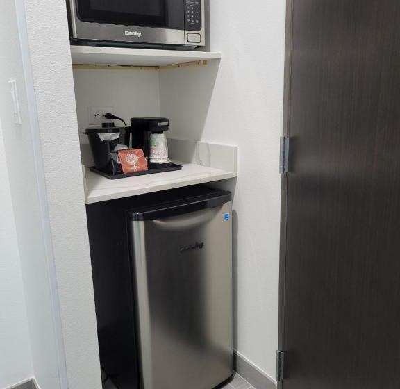 Отель La Quinta Inn & Suites By Wyndham Terrell