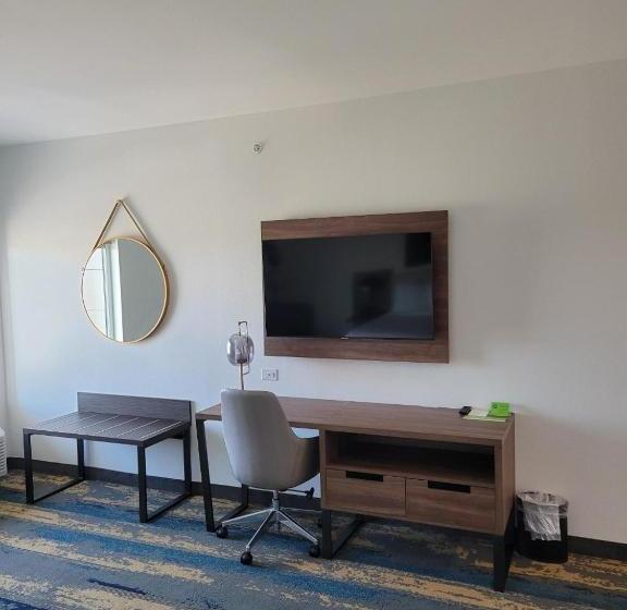 Отель La Quinta Inn & Suites By Wyndham Terrell