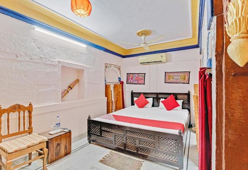 בית מלון כפרי Oyo 46472 Jodhpur Heritage Haveli