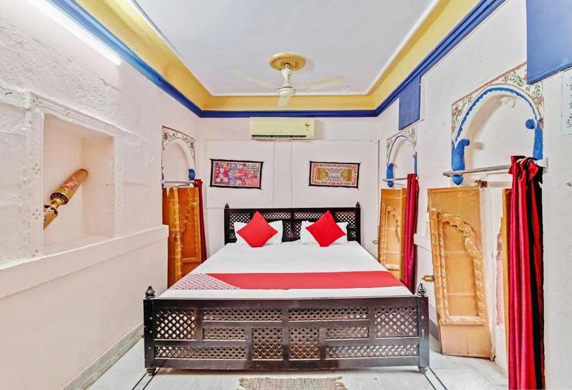 בית מלון כפרי Oyo 46472 Jodhpur Heritage Haveli