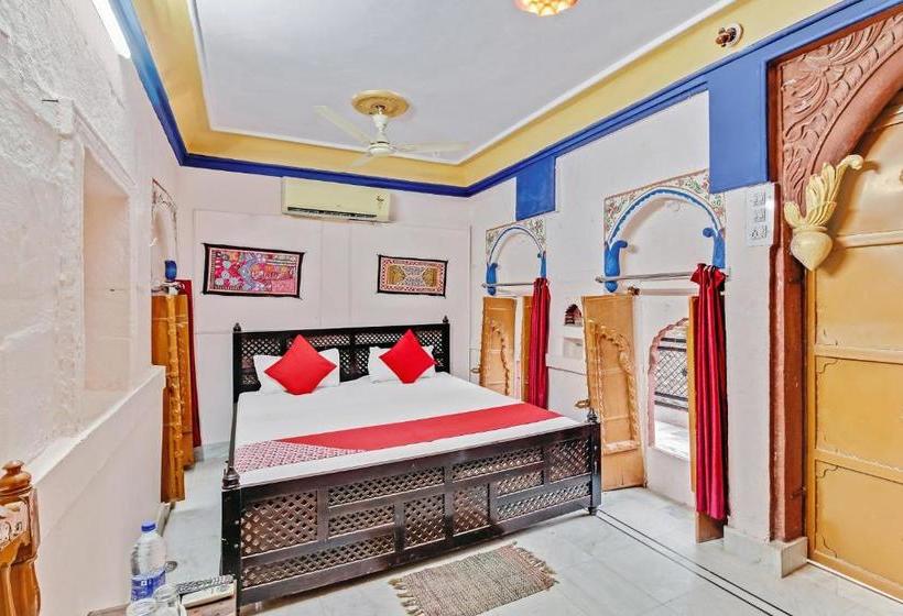 בית מלון כפרי Oyo 46472 Jodhpur Heritage Haveli