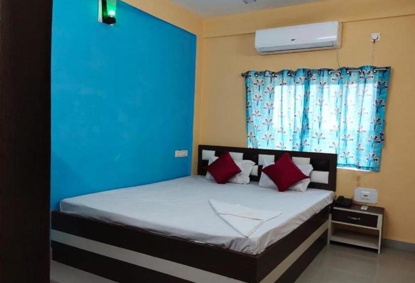 Отель Oyo 80652 Grand Mandarmoni