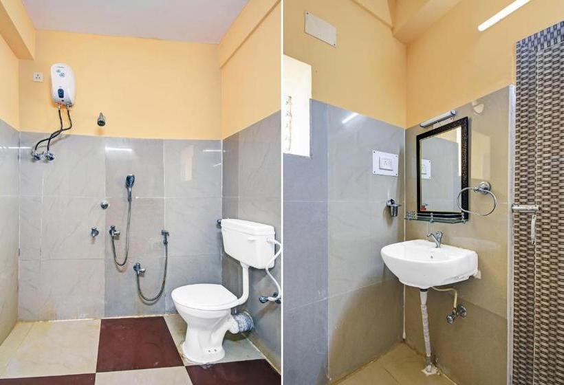 Отель Oyo 80652 Grand Mandarmoni