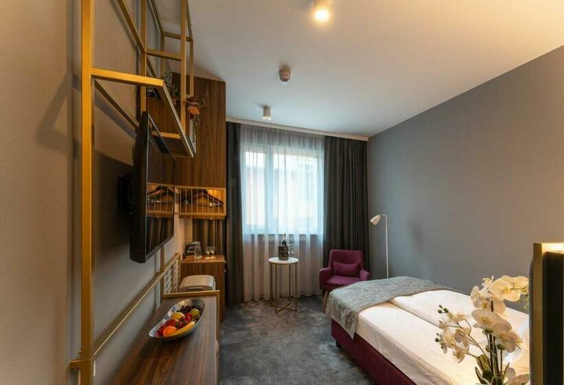 هتل Plaza Premium Munchen