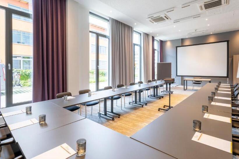 هتل Plaza Premium Munchen