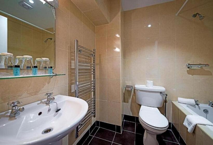 בית מלון כפרי Queens