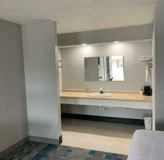 בית מלון כפרי Royalinn