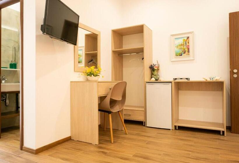 Отель Sofia's Cozy Rooms