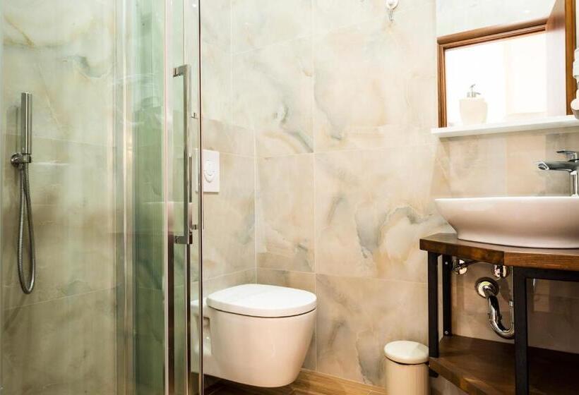 Отель Sofia's Cozy Rooms