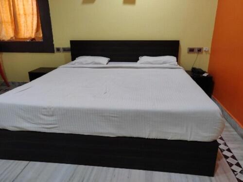 Отель Spot On 80280 Sai Somnath Residency