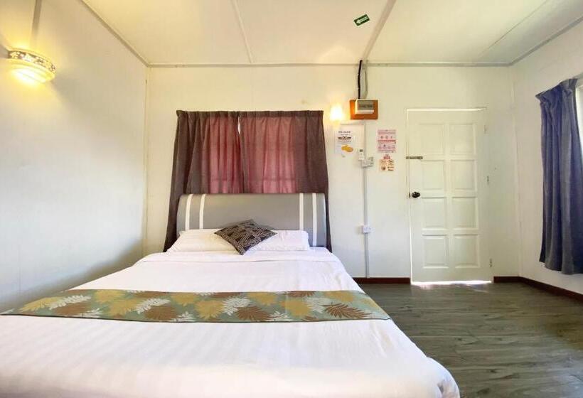 בית מלון כפרי Spot On 90279 Kinomulok Garden