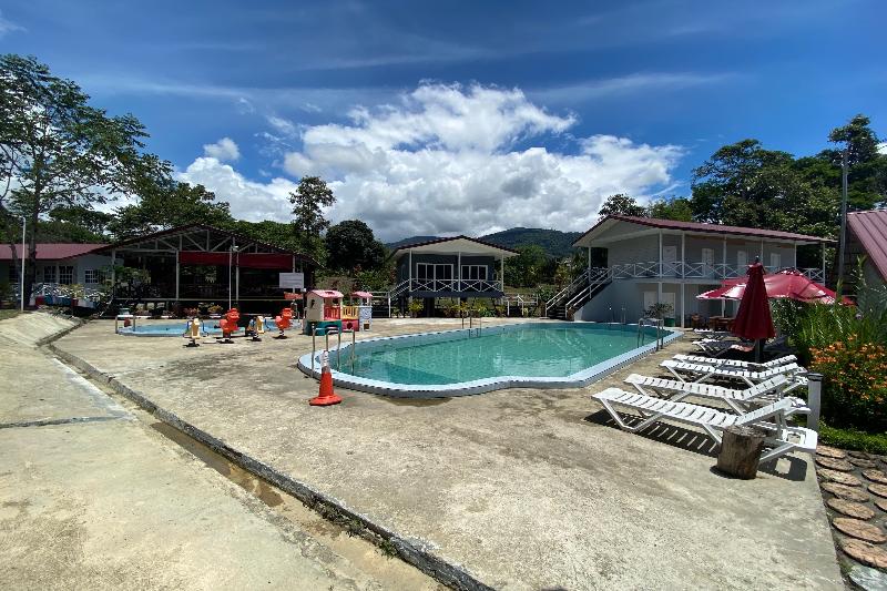 בית מלון כפרי Spot On 90279 Kinomulok Garden