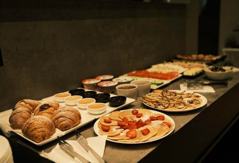 בית מלון כפרי The Central View Boutique