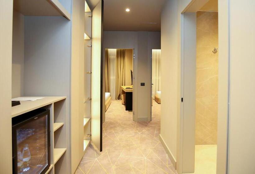 בית מלון כפרי The Central View Boutique