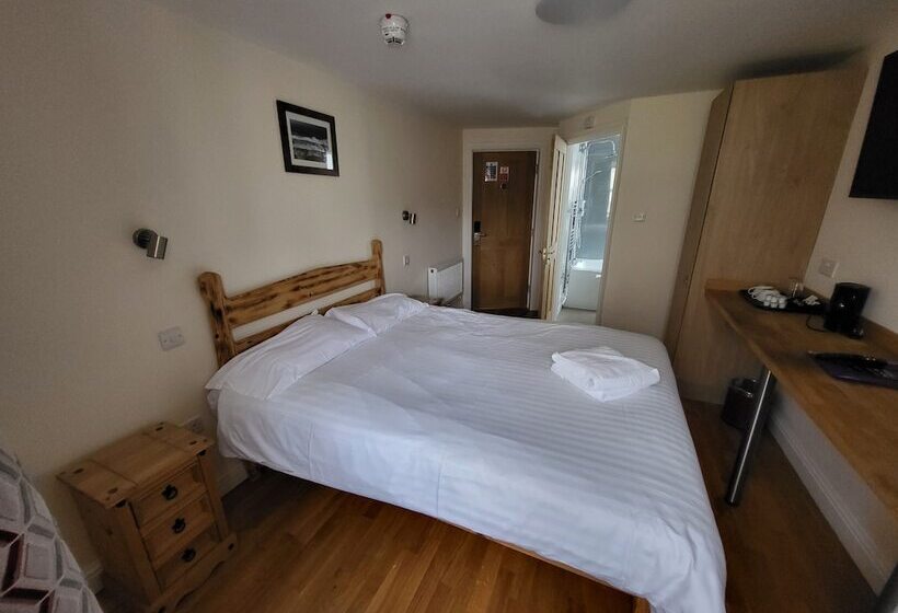 בית מלון כפרי The Grand Harbour