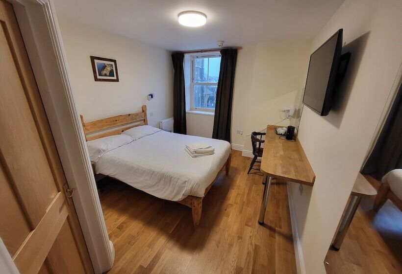 בית מלון כפרי The Grand Harbour