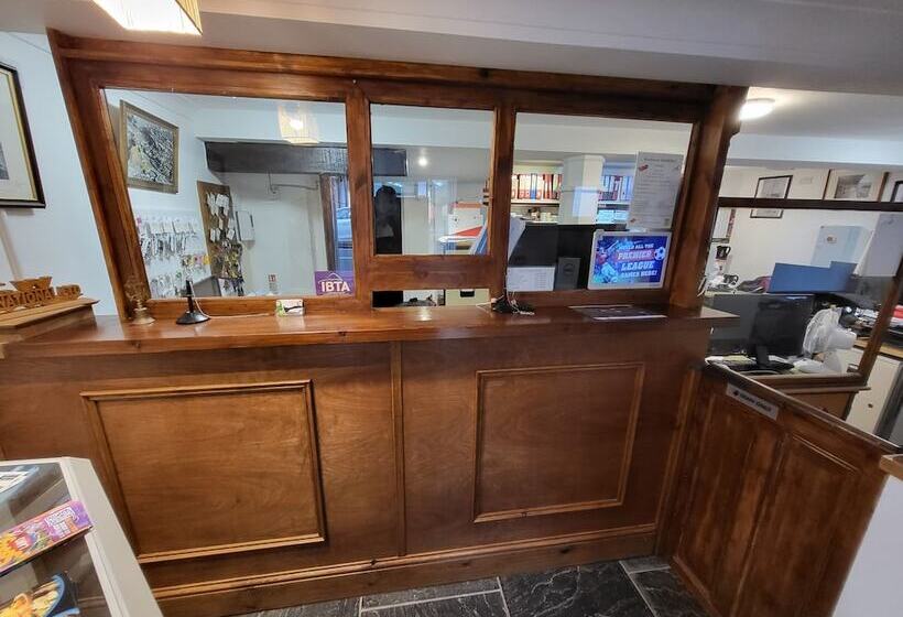 ホテル The Grand Harbour