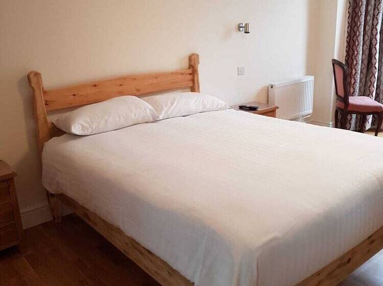 בית מלון כפרי The Grand Harbour