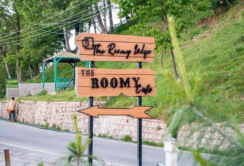 Hotel The Roomy Lodge, Murree