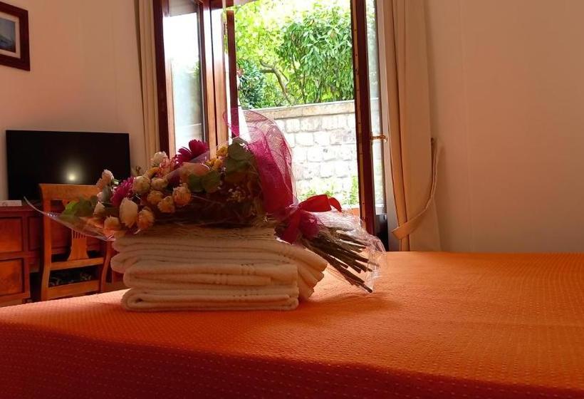 호텔 La Magnolia Sorrento City Centre