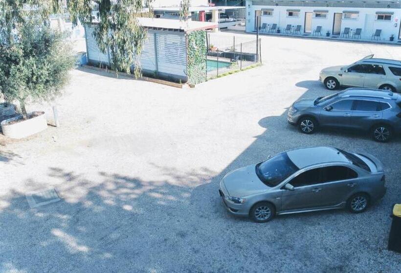 モーテル Auto Lodge Motor Inn