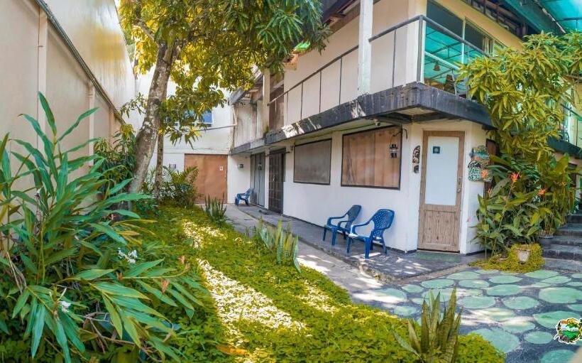 פנסיון Amazonas Explorers Leticia