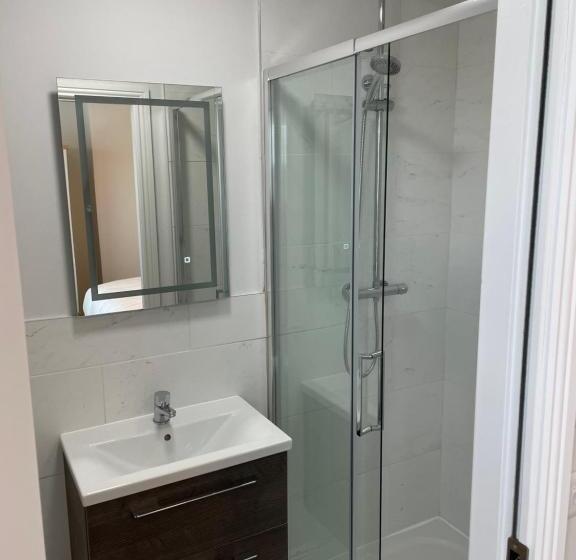 بنسيون Belvedere House Cork Guest House