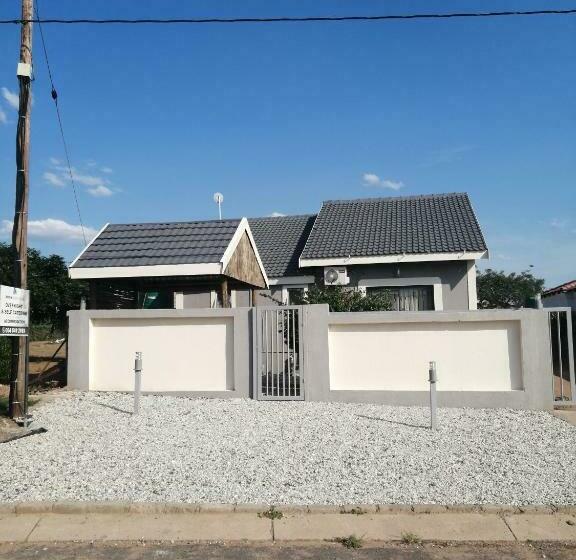 פנסיון Rayon Guesthouse